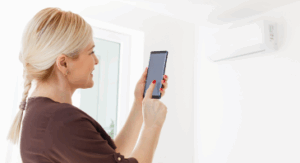 Posso controlar o VRF por aplicativo ou assistente de voz (Alexa, Google)?