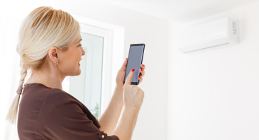 Posso controlar o VRF por aplicativo ou assistente de voz (Alexa, Google)?